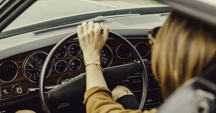 Prohibiciones de estacionamiento durante los días 6, 8 y 9